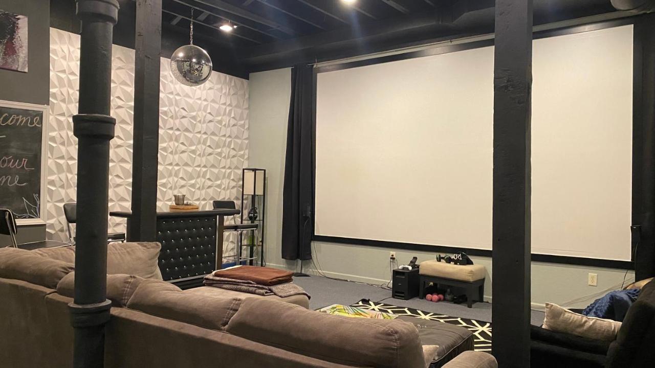 160Inch Home Movie Theater- Great For Movie Night! Omaha Ngoại thất bức ảnh