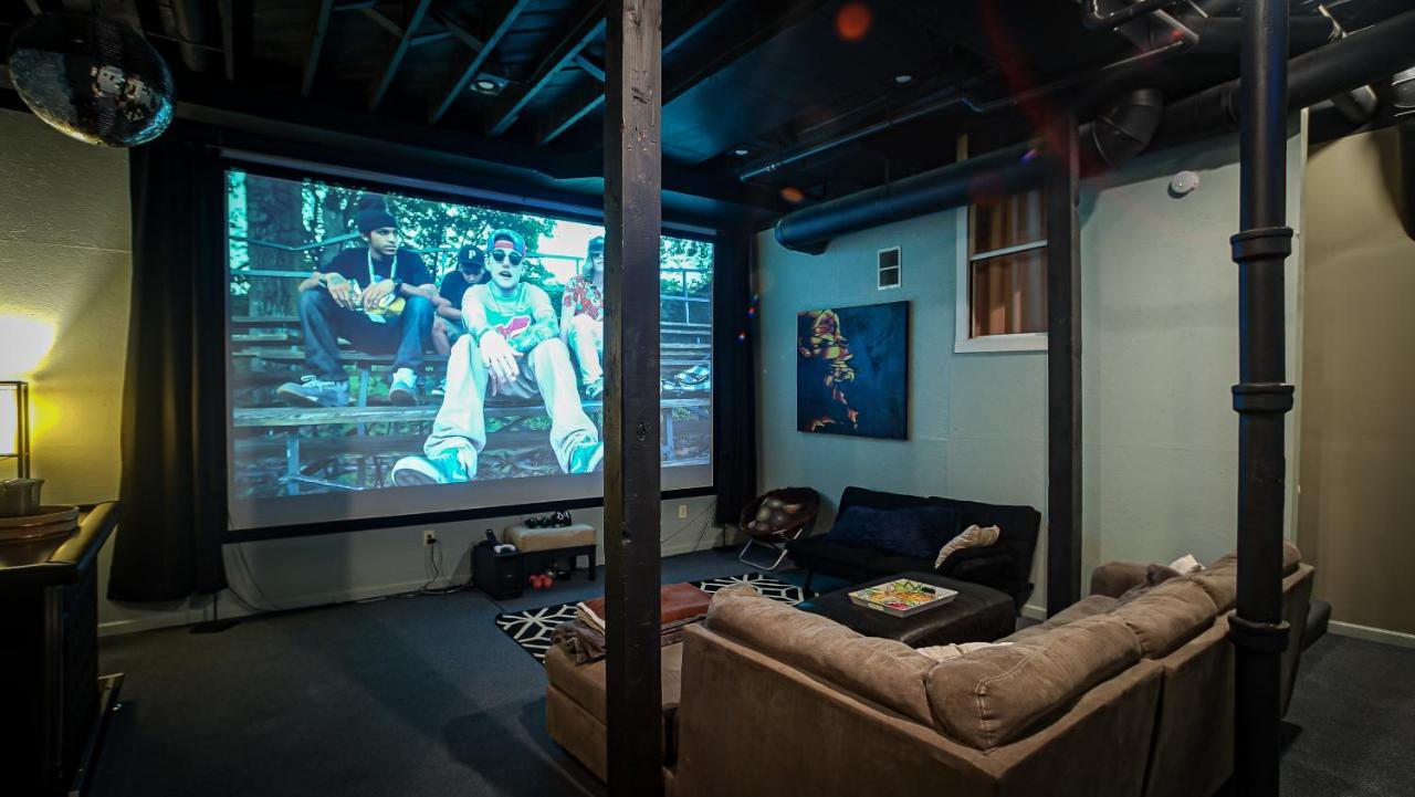 160Inch Home Movie Theater- Great For Movie Night! Omaha Ngoại thất bức ảnh