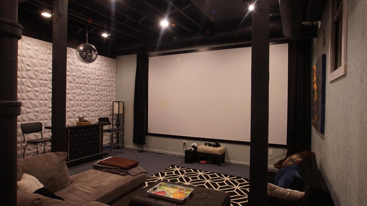 160Inch Home Movie Theater- Great For Movie Night! Omaha Ngoại thất bức ảnh